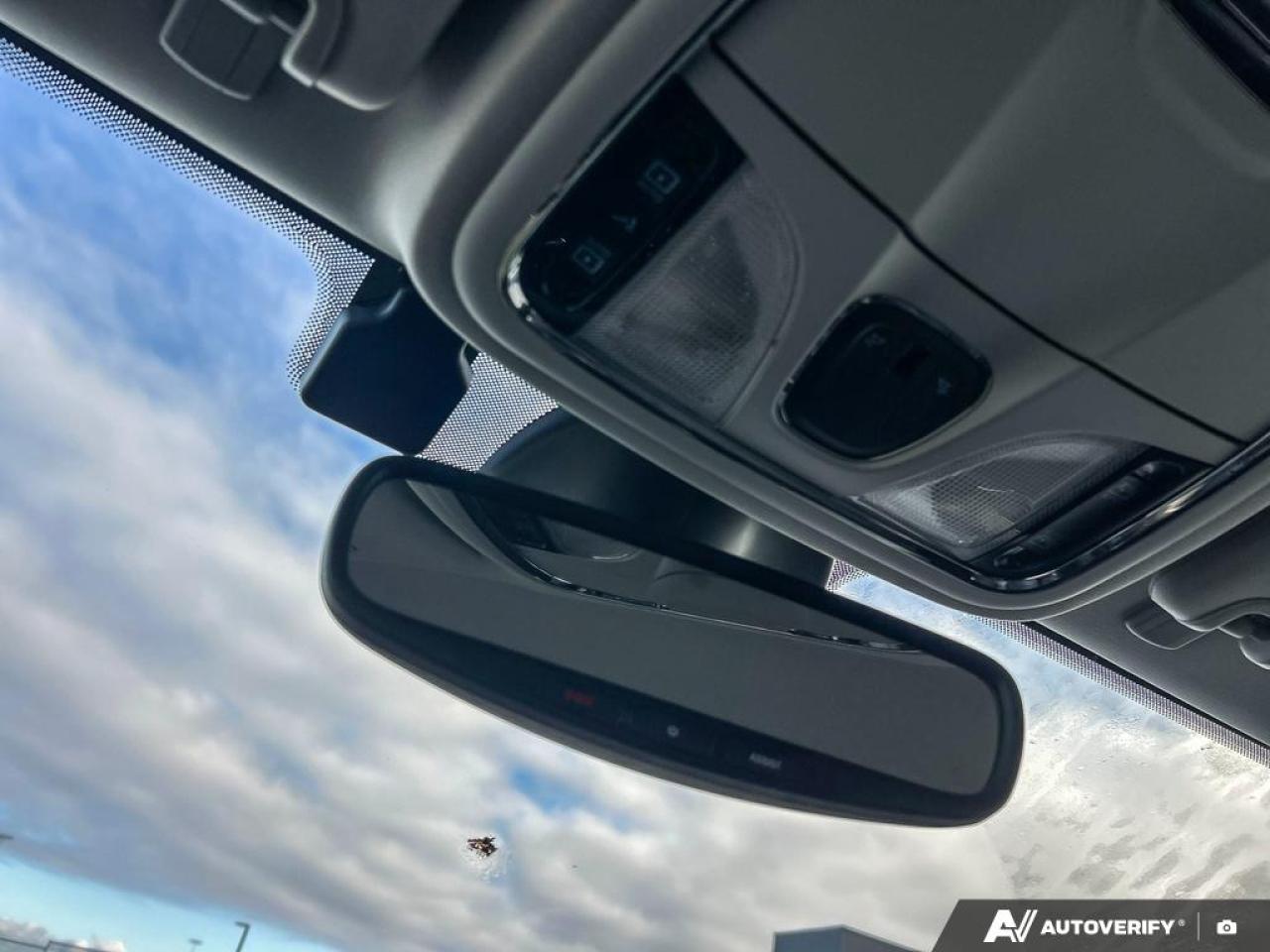 2019 Jeep Cherokee Trailhawk ADAPTIVE CRUISE CONTROL | BLIND SPOT MONITOR | CRO Photo