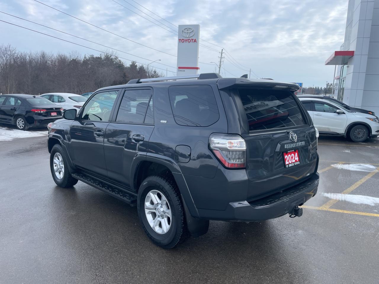 2024 Toyota 4Runner SR5 Premium 7 Passenger Photo