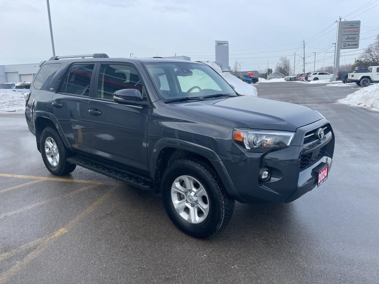 2024 Toyota 4Runner SR5 Premium 7 Passenger Photo