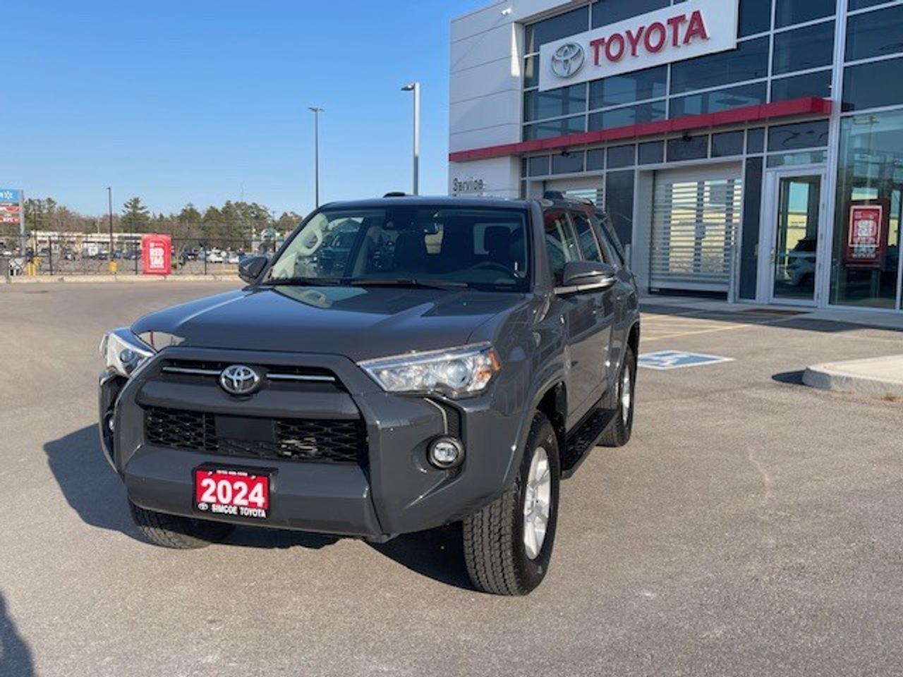 2024 Toyota 4Runner BASE Photo4