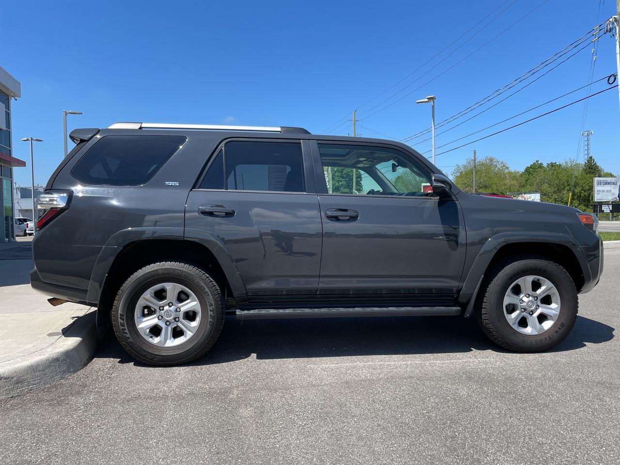 2024 Toyota 4Runner SR-5 Premium 7 passanger Photo