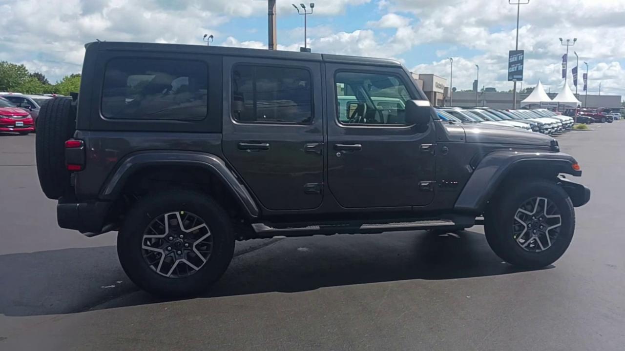2025 Jeep Wrangler Sahara 4 Door 4x4 Photo