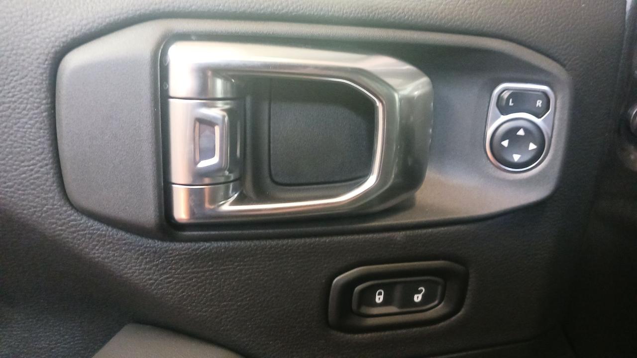 2025 Jeep Wrangler Sahara 4 Door 4x4 Photo