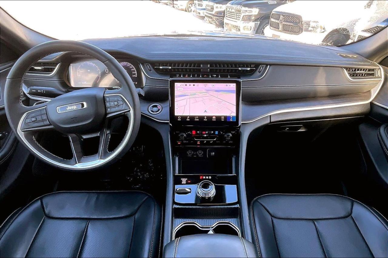 2024 Jeep Grand Cherokee Limited |BlackAppearance |LuxTech |Panoroof |4X4 Photo