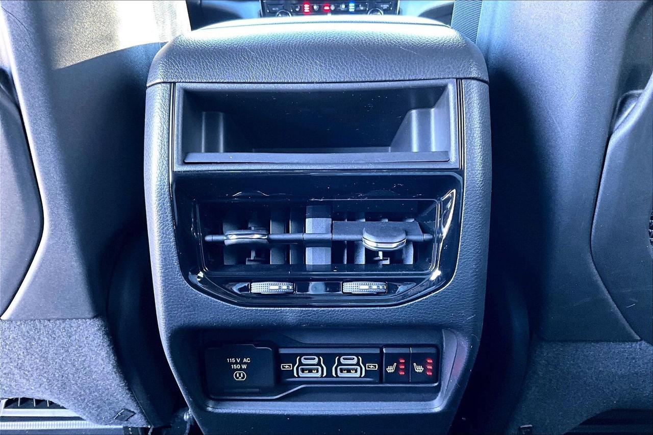 2024 Jeep Grand Cherokee Limited |BlackAppearance |LuxTech |Panoroof |4X4 Photo