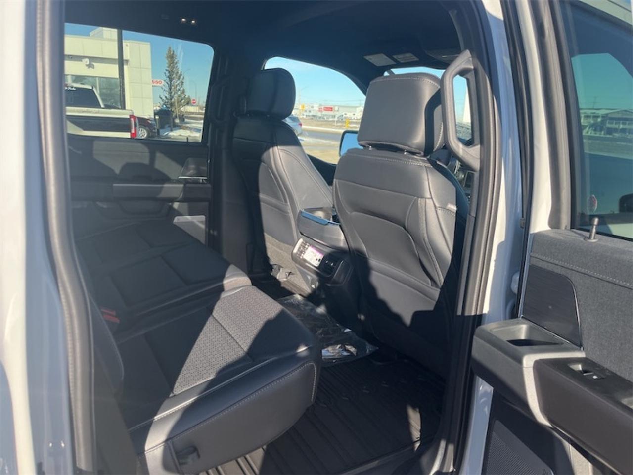 2026 Ford F-150 Lariat  - Tow Package Photo5