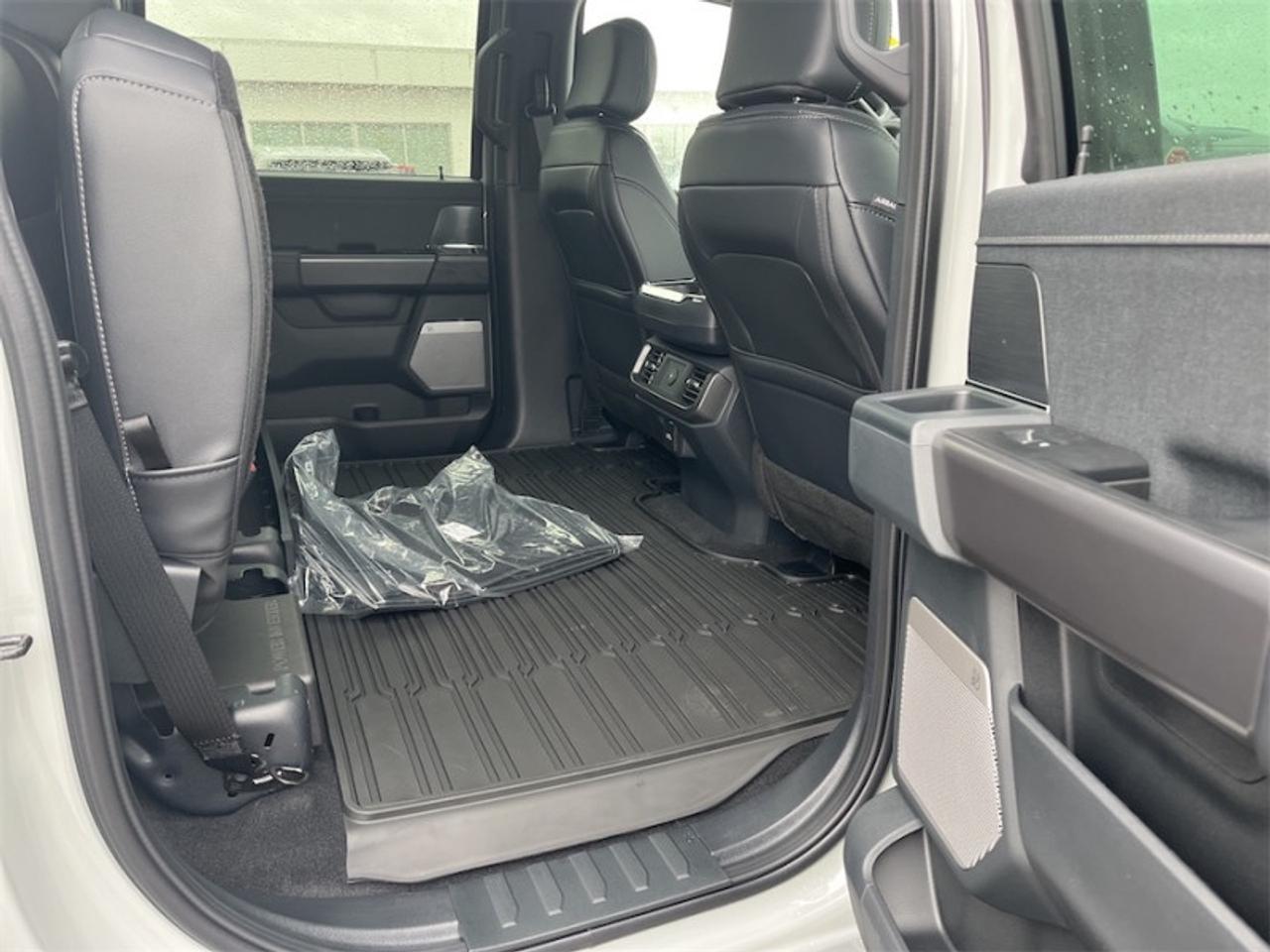 2026 Ford F-150 Lariat  - Tow Package Photo5