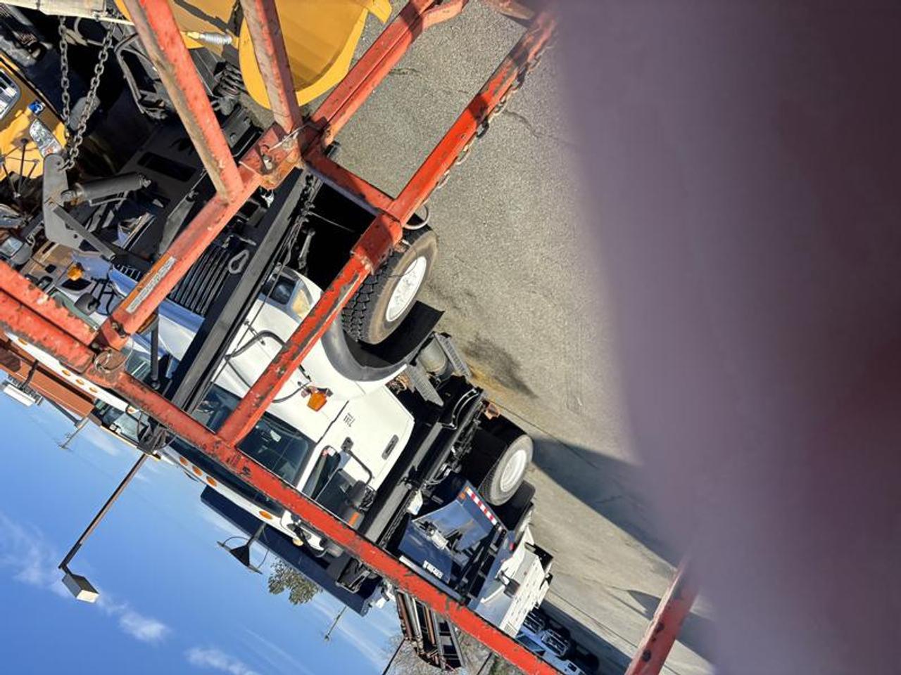 13570688