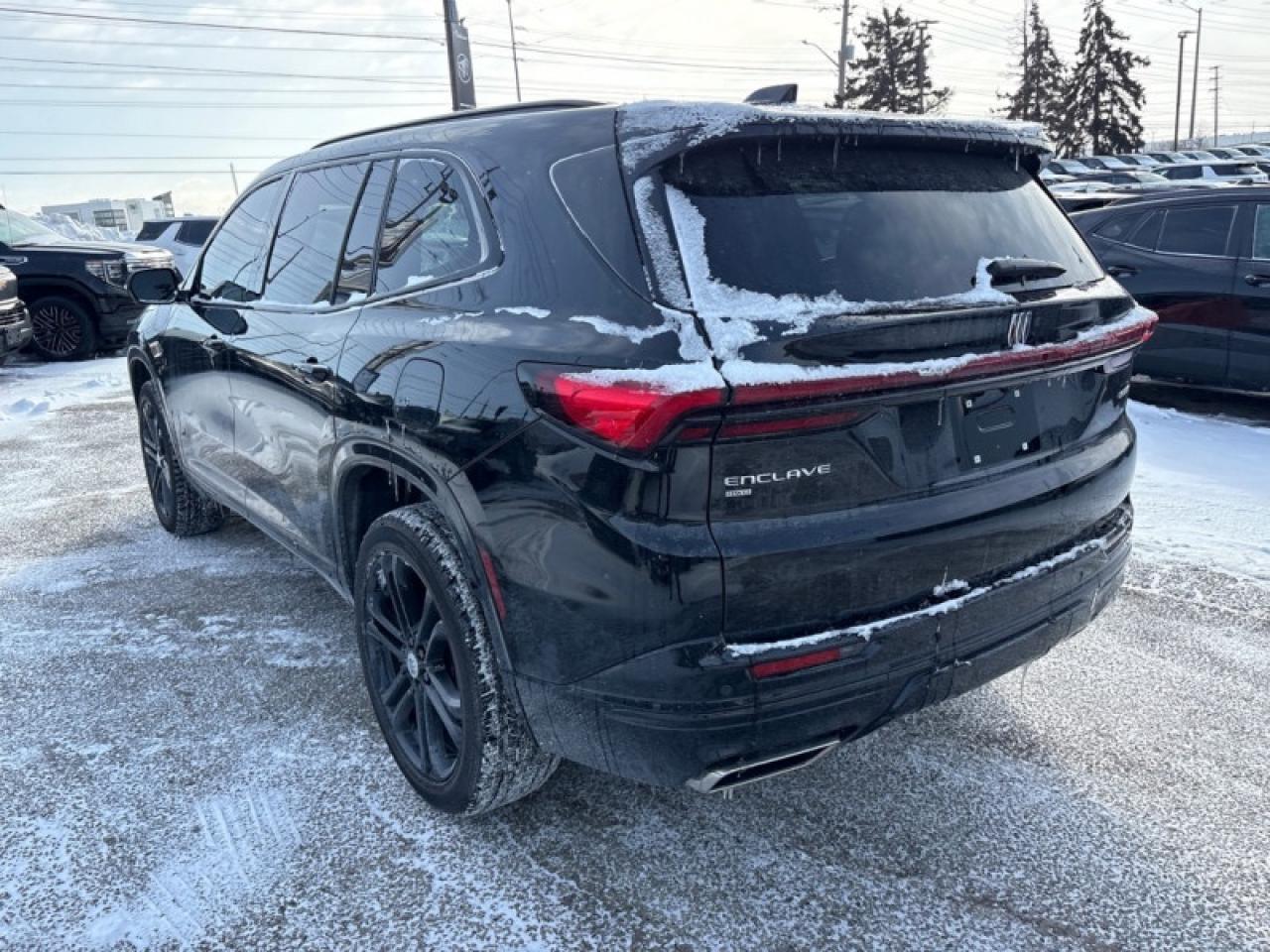 2025 Buick Enclave Sport Touring  UPGRADED 22-INCH WHEELS Photo4
