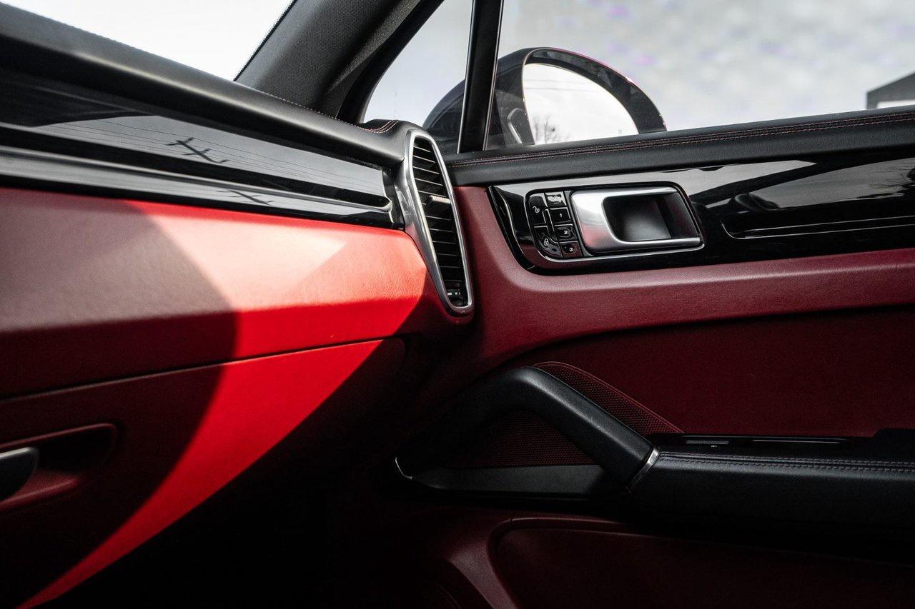 2019 Porsche Cayenne  Photo