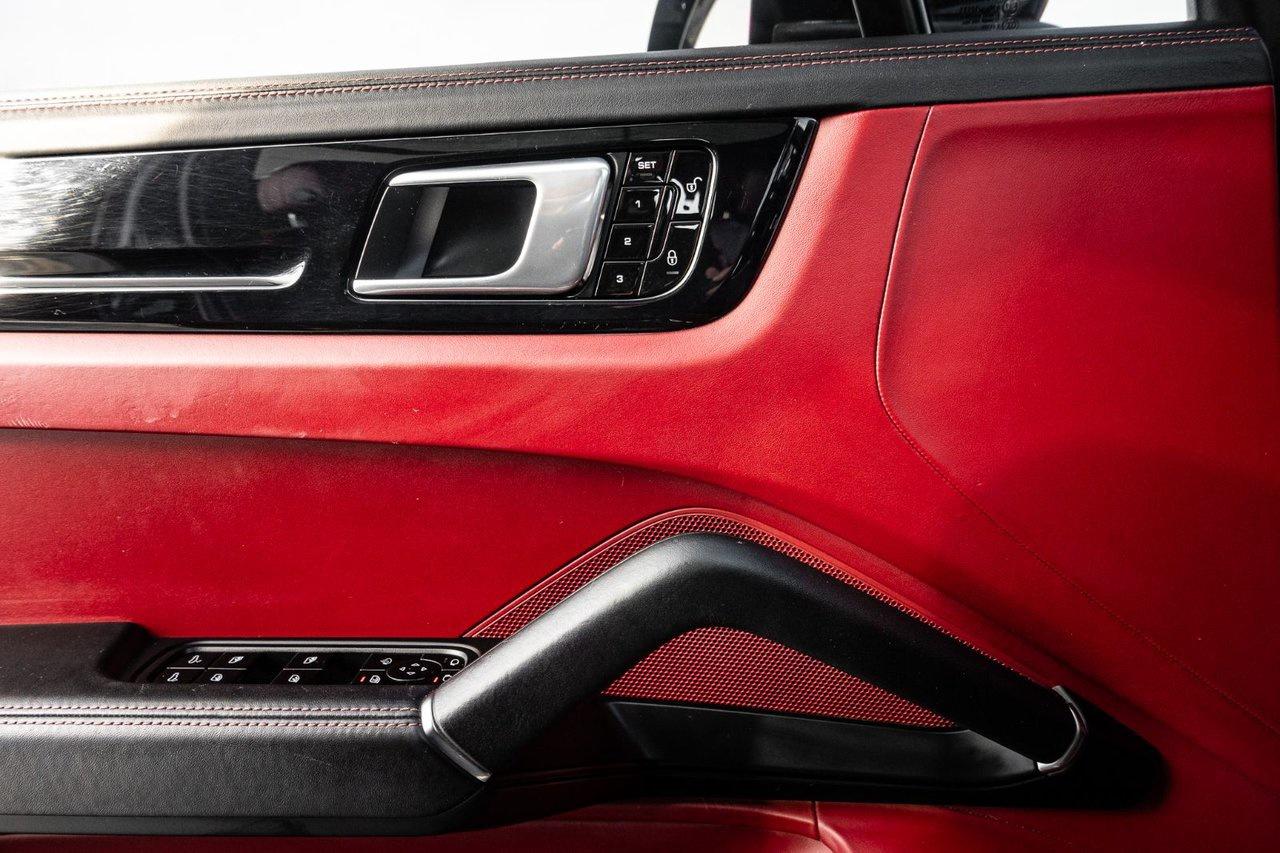 2019 Porsche Cayenne  Photo