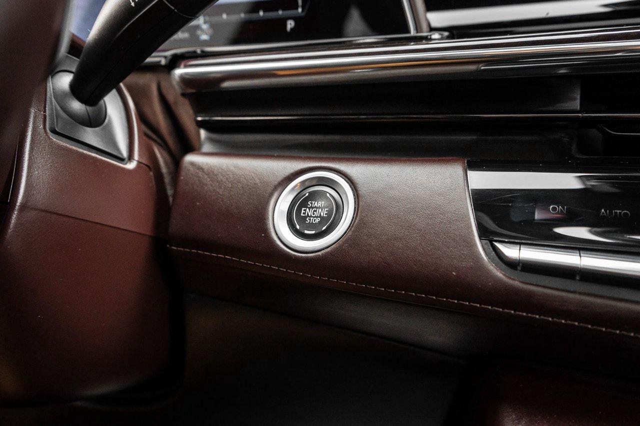 2021 Cadillac Escalade ESV Sport Platinum Photo