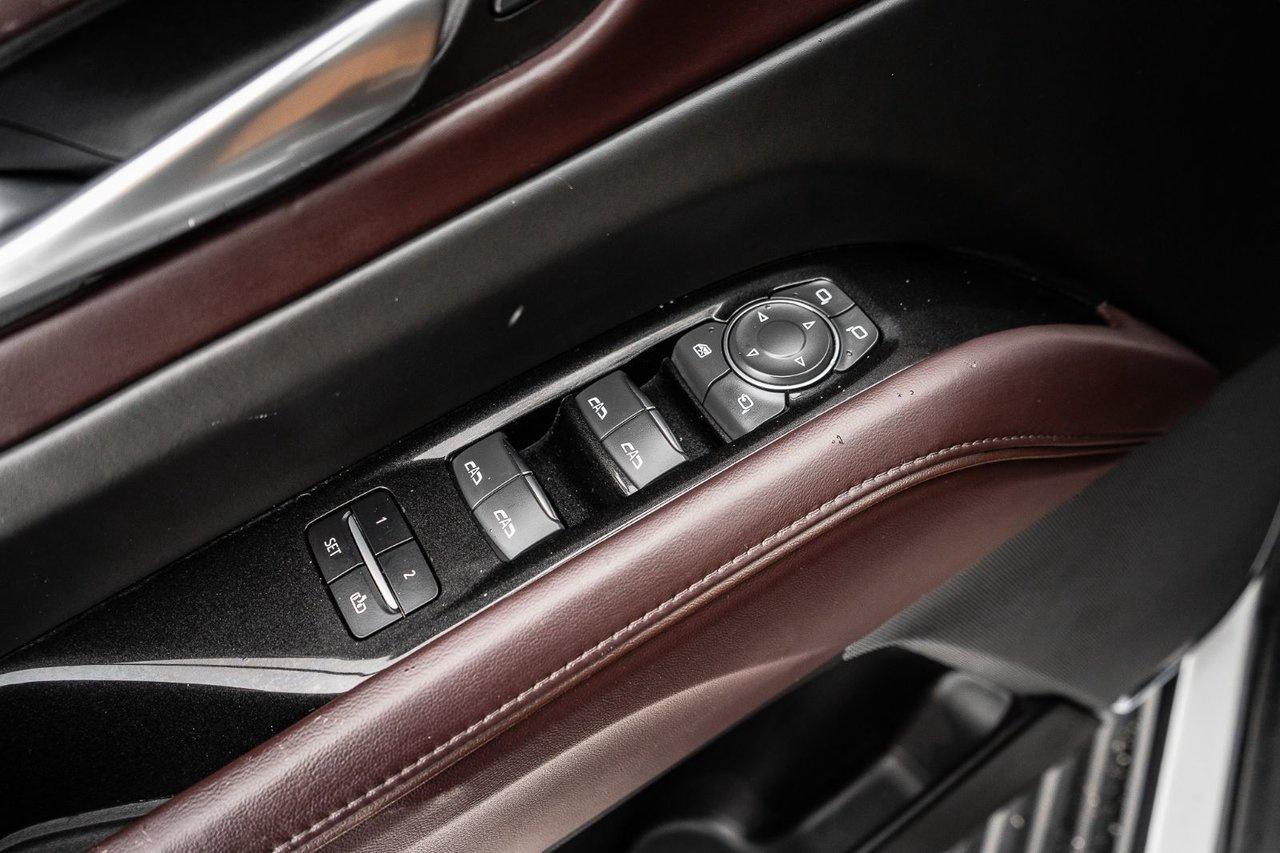 2021 Cadillac Escalade ESV Sport Platinum Photo