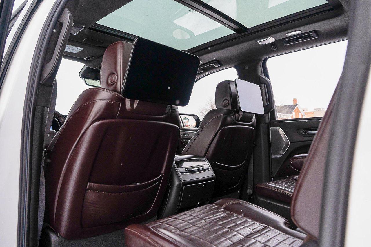 2021 Cadillac Escalade ESV Sport Platinum Photo