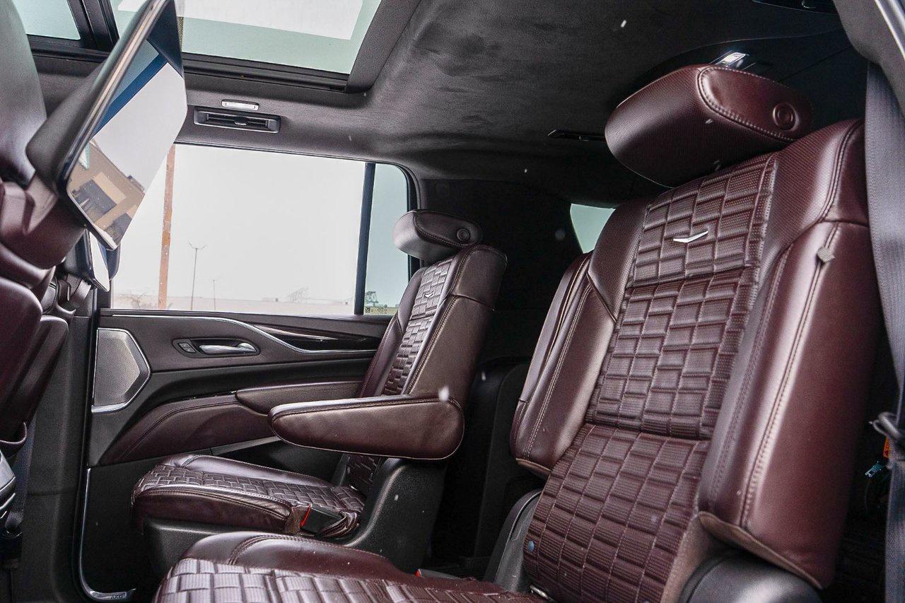 2021 Cadillac Escalade ESV Sport Platinum Photo