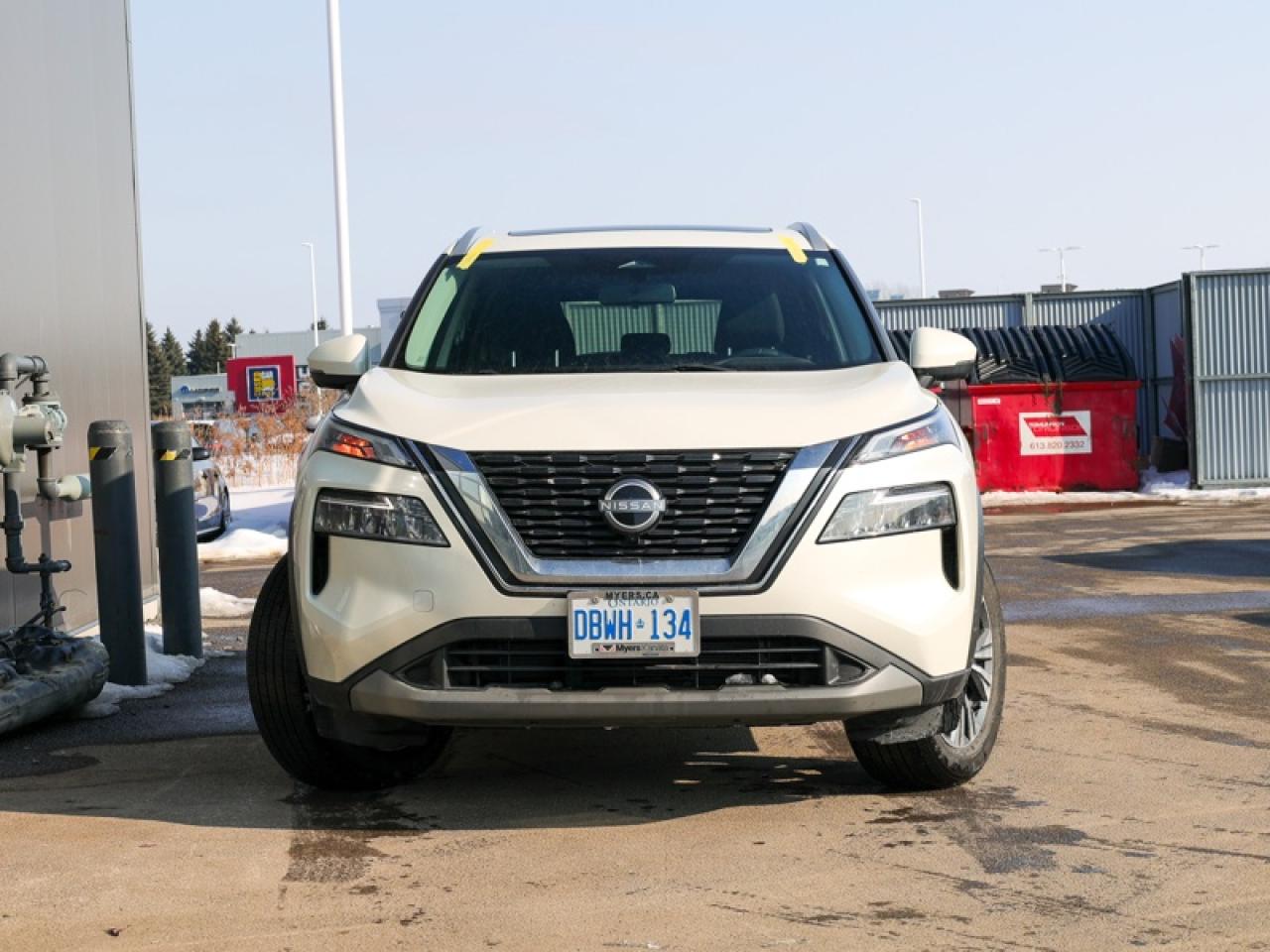 2023 Nissan Rogue SV  - $189 B/W Photo