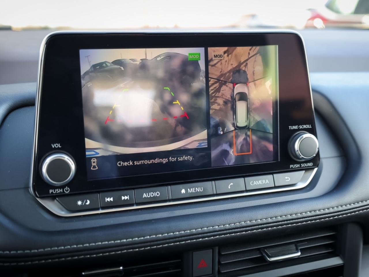 2023 Nissan Rogue SV  - $189 B/W Photo