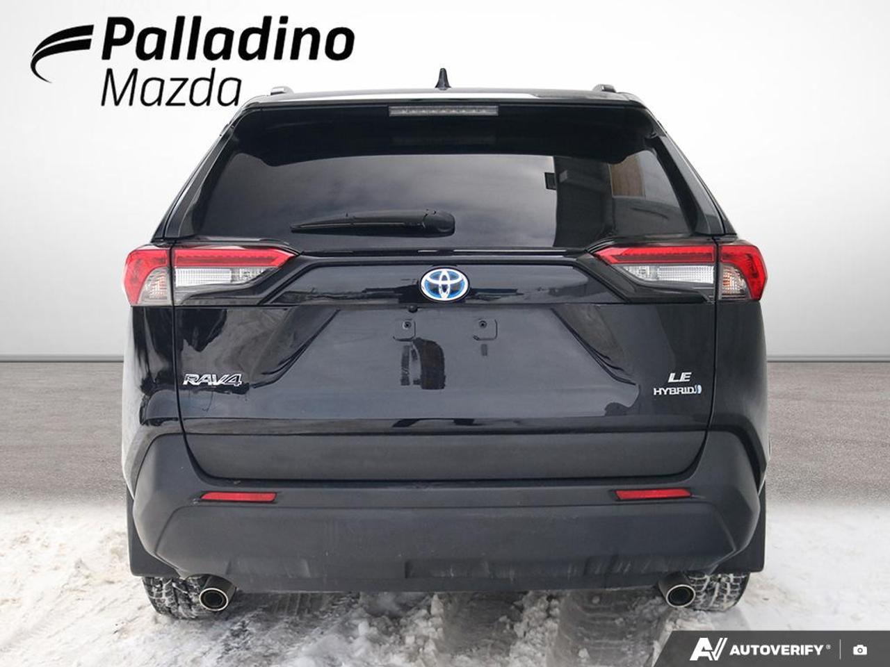 2024 Toyota RAV4 Hybrid LE Photo4