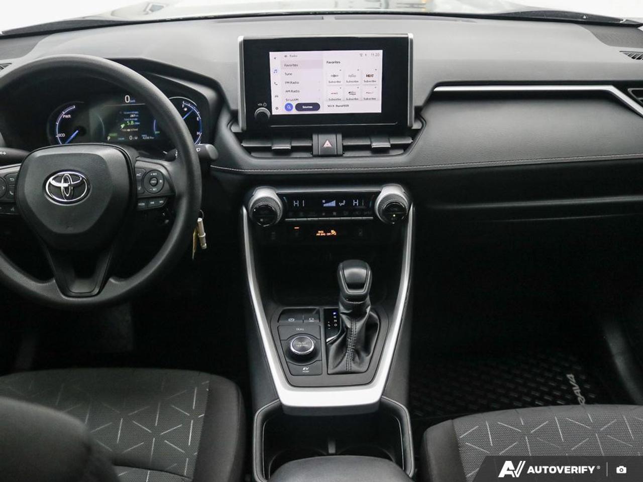 2024 Toyota RAV4 Hybrid LE Photo