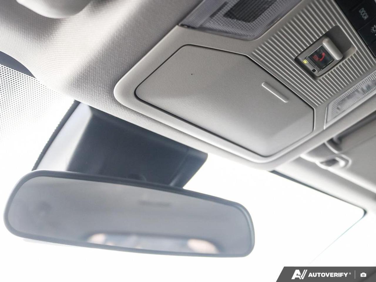 2024 Toyota RAV4 Hybrid LE Photo