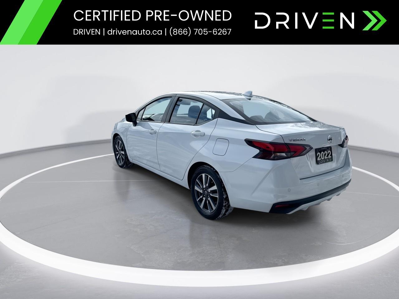 2022 Nissan Versa SV CVT Photo