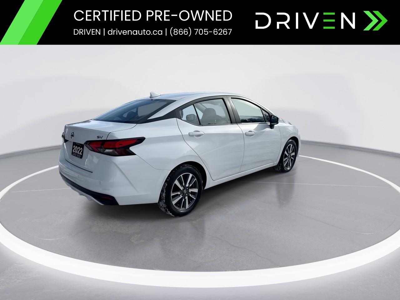 2022 Nissan Versa SV CVT Photo