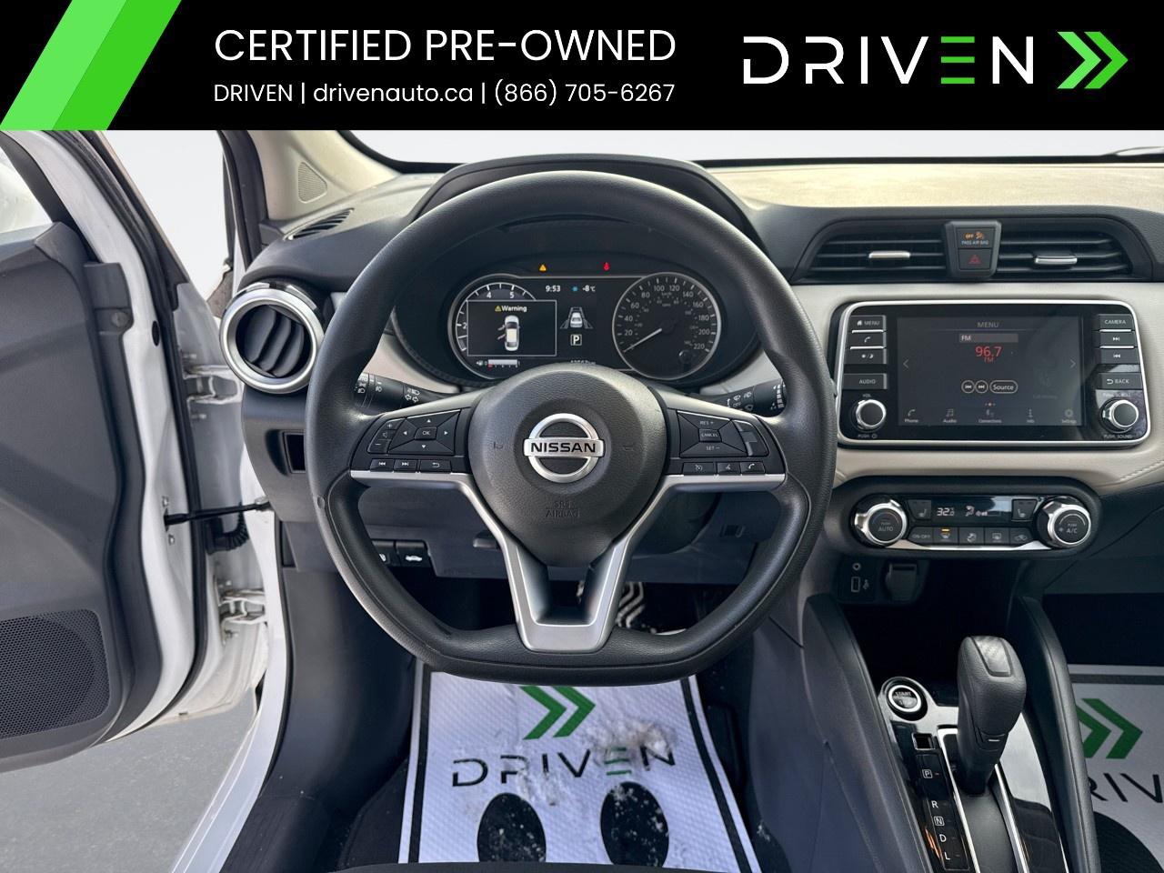 2022 Nissan Versa SV CVT Photo