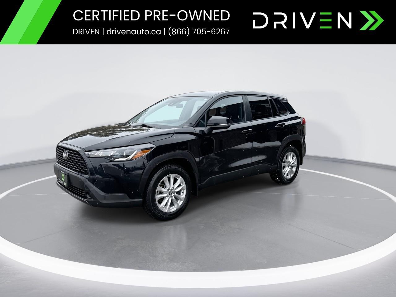 2022 Toyota Corolla Cross LE AWD Photo