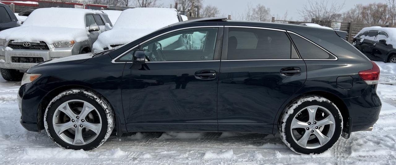 2013 Toyota Venza V6 AWD PREMIUM PACKAGE Photo