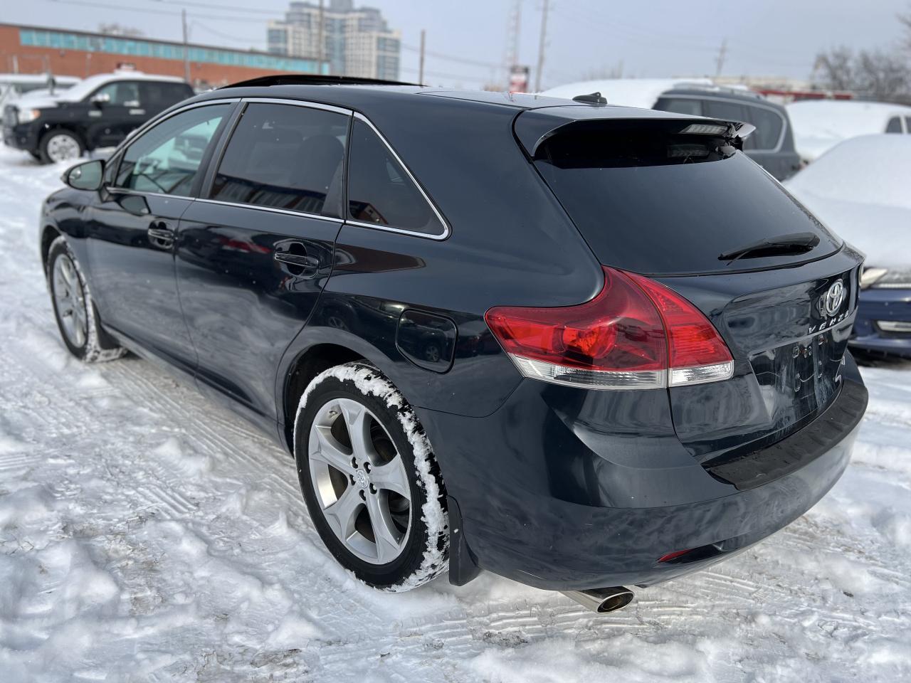 2013 Toyota Venza V6 AWD PREMIUM PACKAGE Photo2