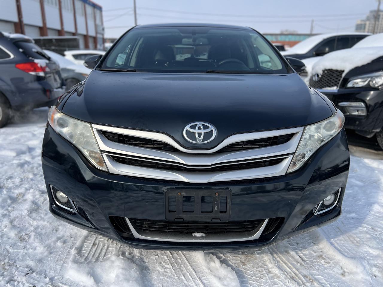 2013 Toyota Venza V6 AWD PREMIUM PACKAGE Photo