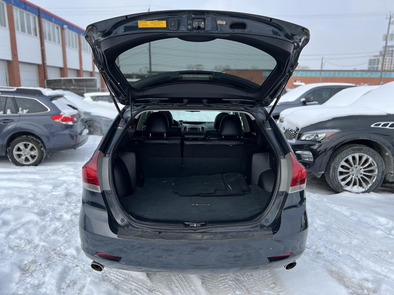 2013 Toyota Venza V6 AWD PREMIUM PACKAGE Photo