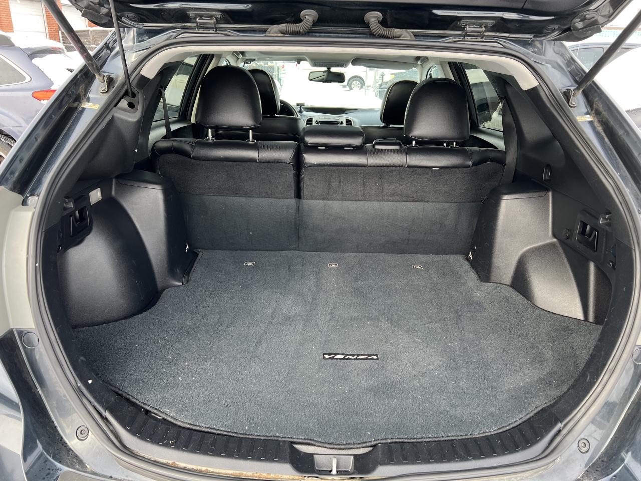 2013 Toyota Venza V6 AWD PREMIUM PACKAGE Photo