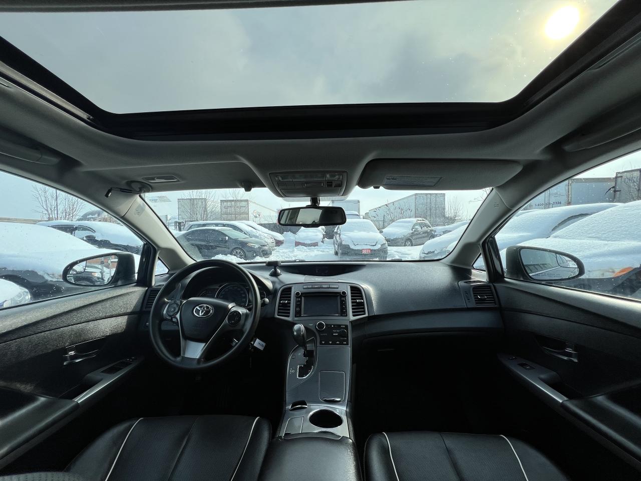 2013 Toyota Venza V6 AWD PREMIUM PACKAGE Photo