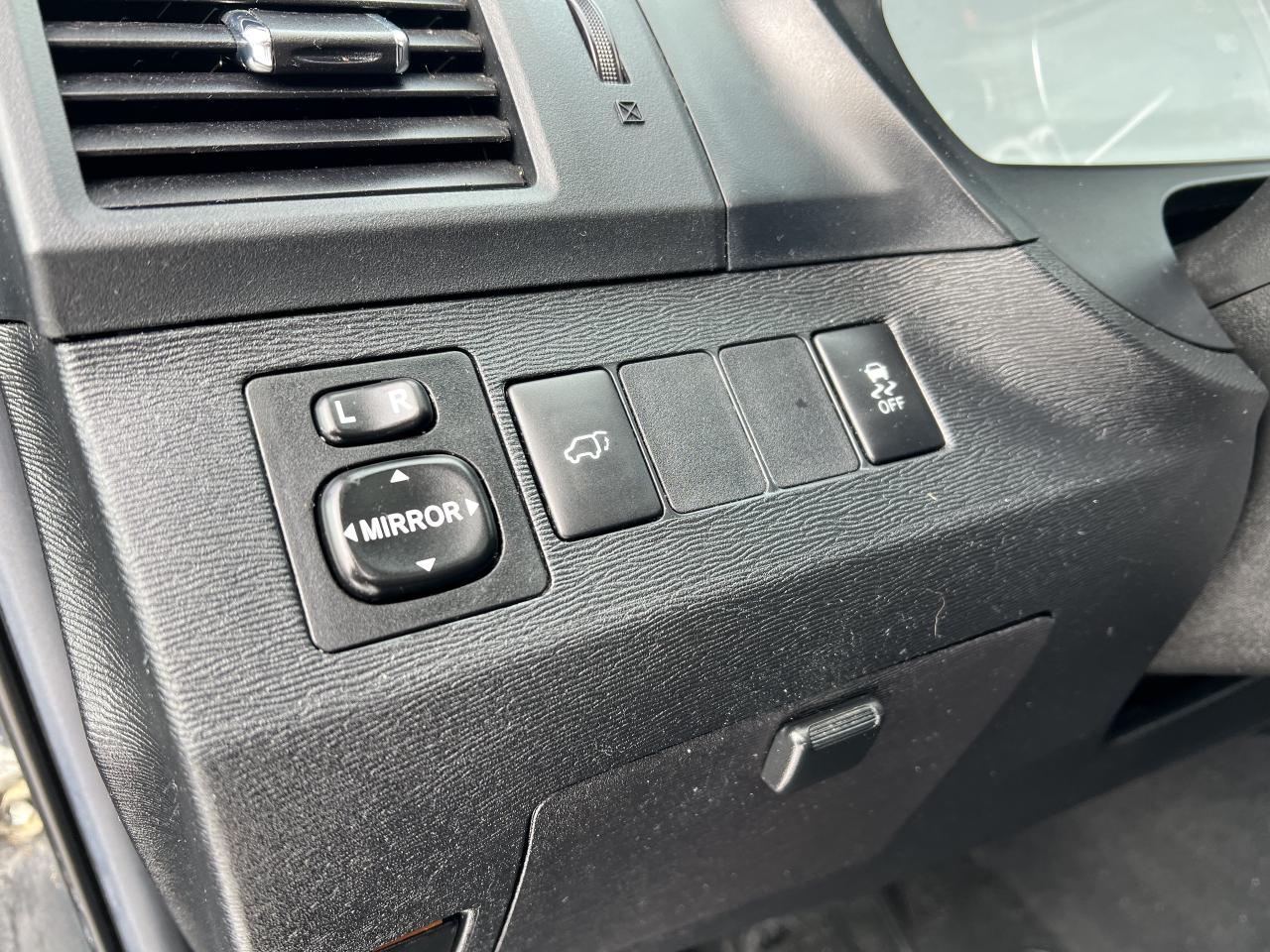 2013 Toyota Venza V6 AWD PREMIUM PACKAGE Photo