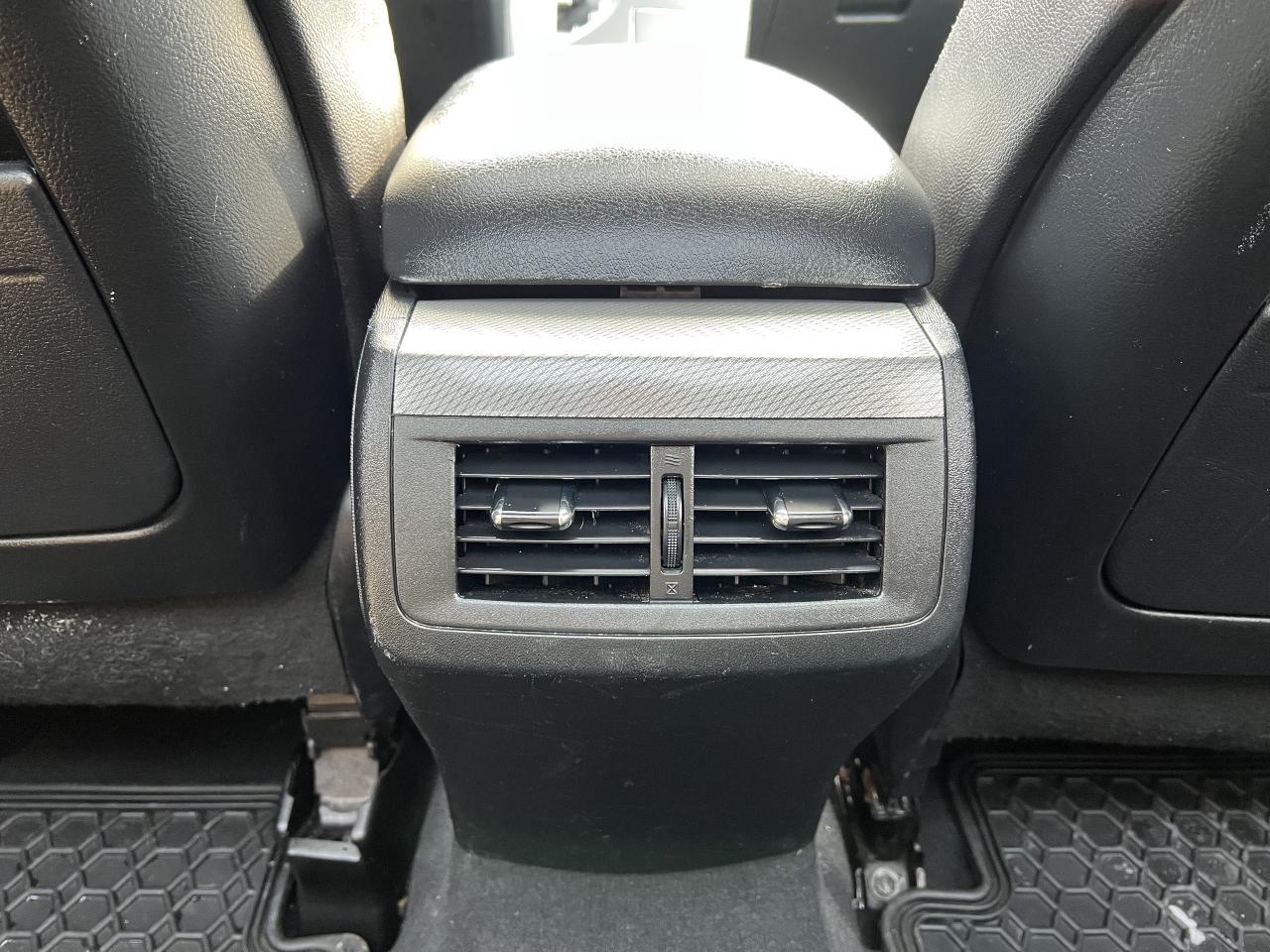 2013 Toyota Venza V6 AWD PREMIUM PACKAGE Photo