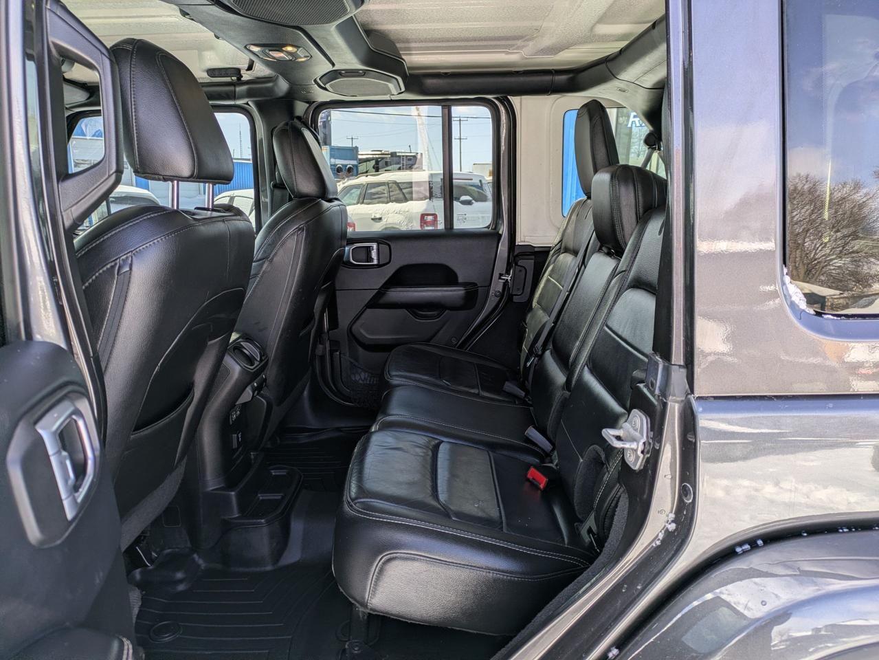 2019 Jeep Wrangler SAHARA 4X4 Photo