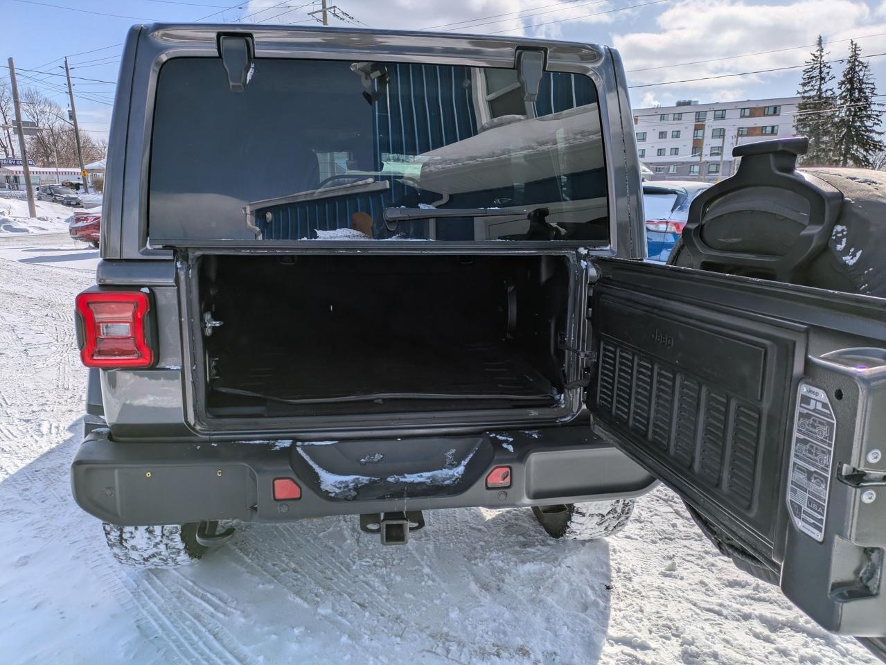 2019 Jeep Wrangler SAHARA 4X4 Photo