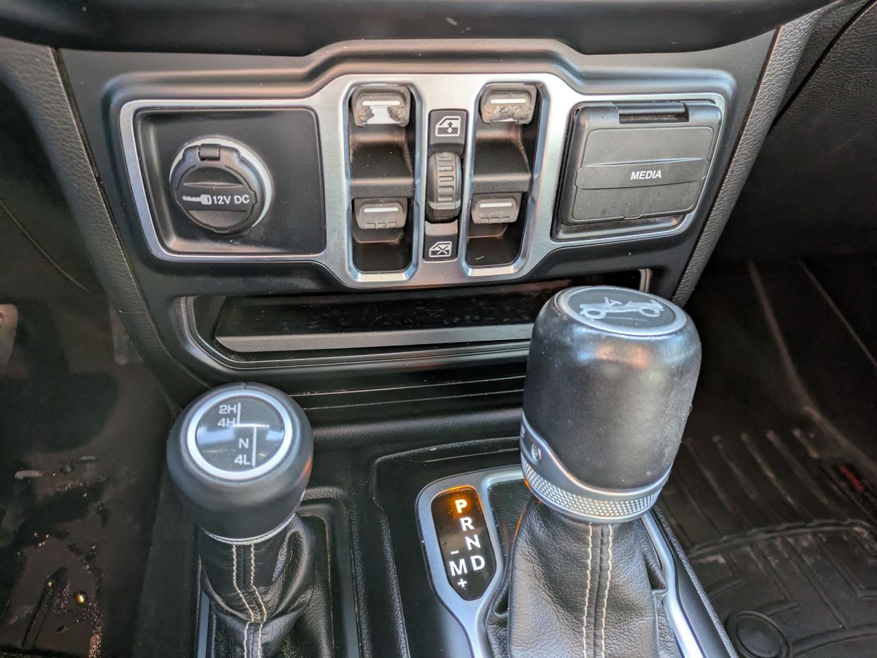 2019 Jeep Wrangler SAHARA 4X4 Photo