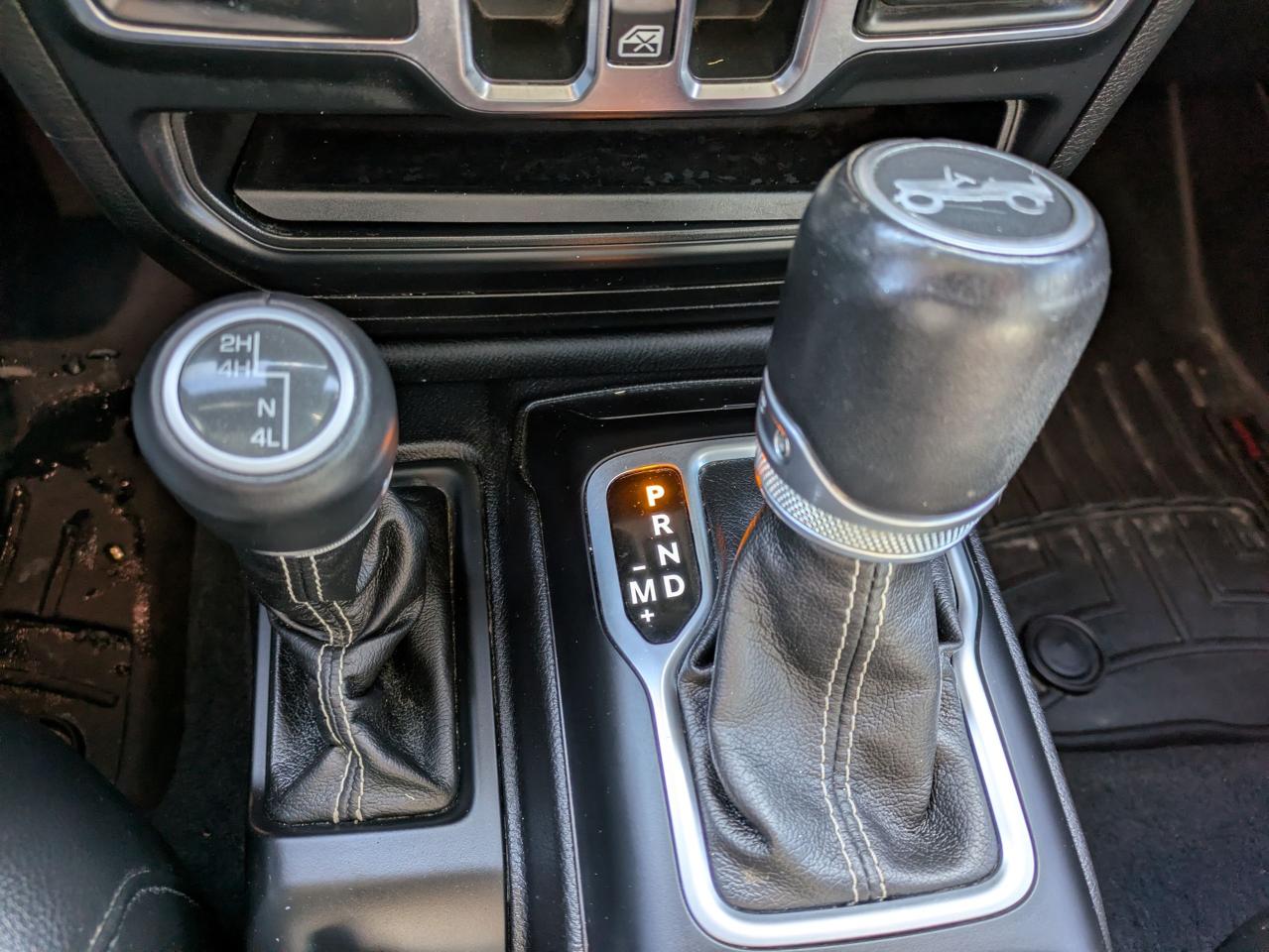 2019 Jeep Wrangler SAHARA 4X4 Photo