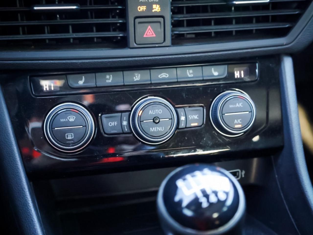 2019 Volkswagen Jetta GLI Manual Photo