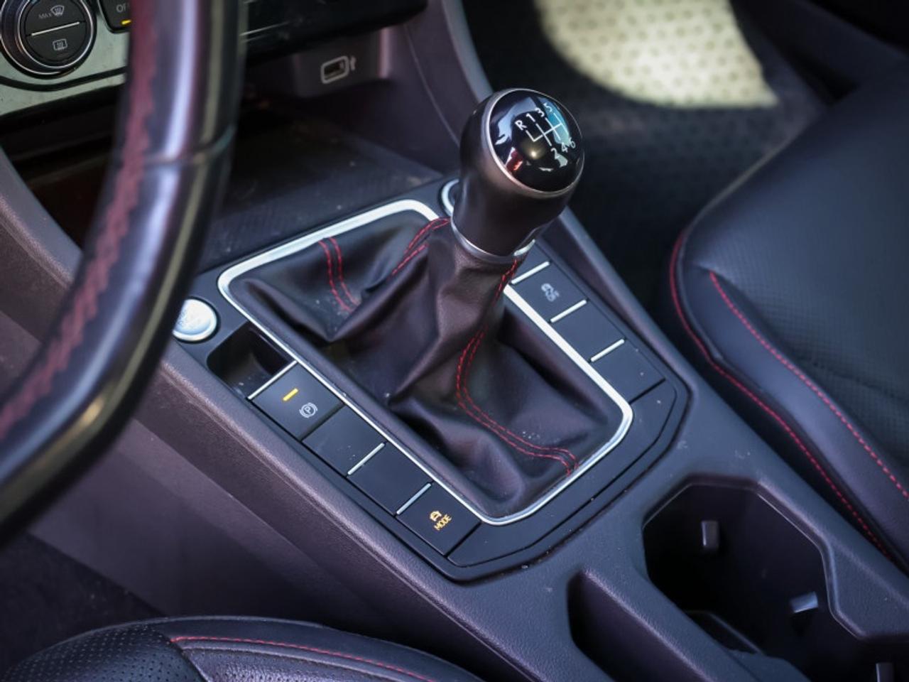 2019 Volkswagen Jetta GLI Manual Photo