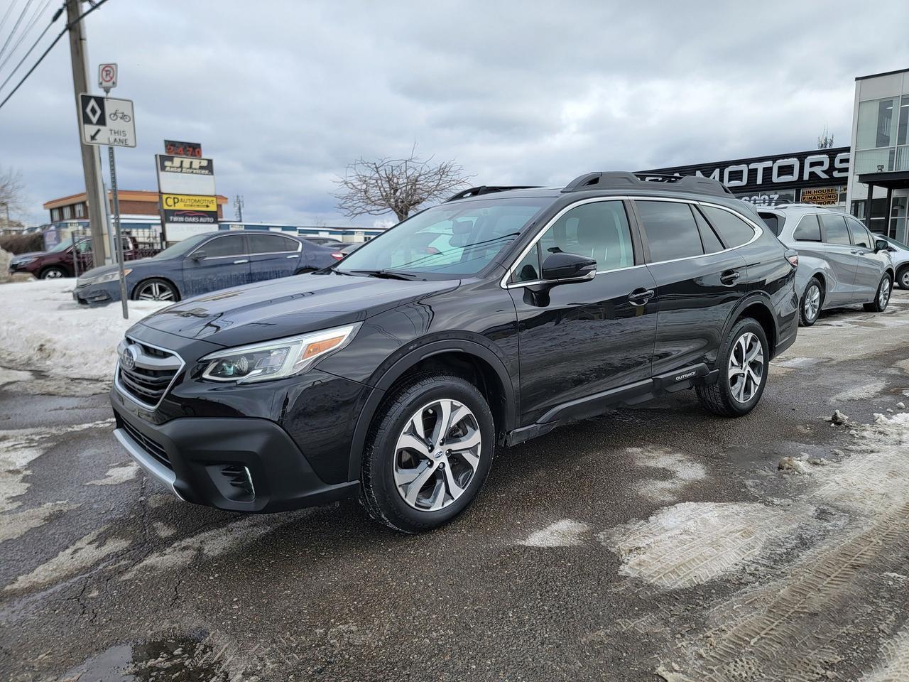 2022 Subaru Outback LIMITED Photo2