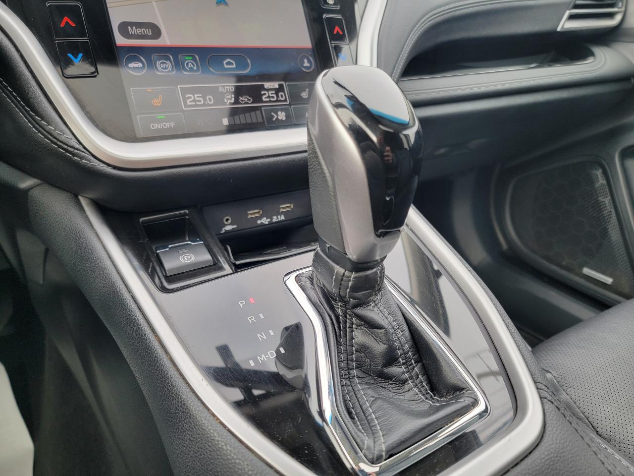 2022 Subaru Outback LIMITED Photo