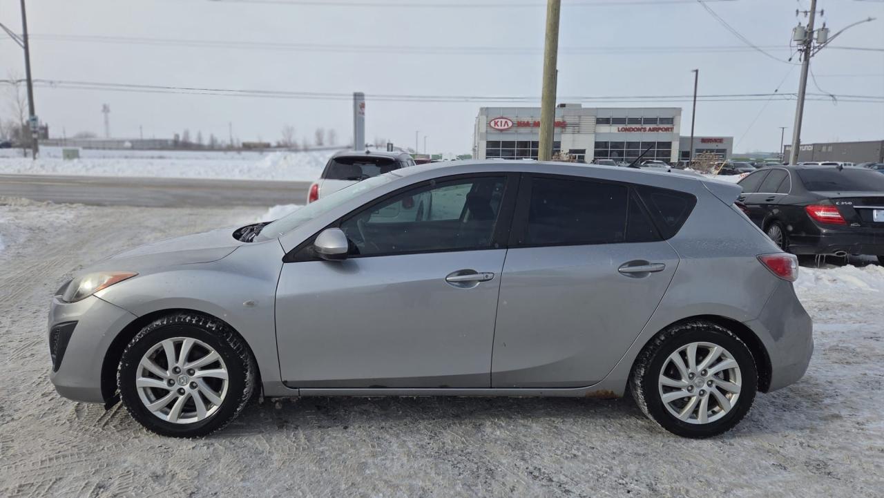 2010 Mazda MAZDA3 GX, WELL MAINTAINED, AUTOMATIC, CERTIFIED Photo