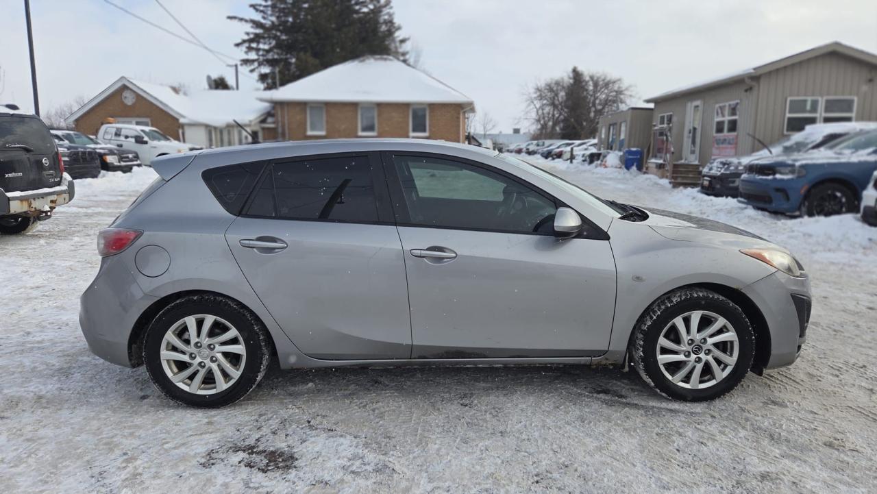 2010 Mazda MAZDA3 GX, WELL MAINTAINED, AUTOMATIC, CERTIFIED Photo
