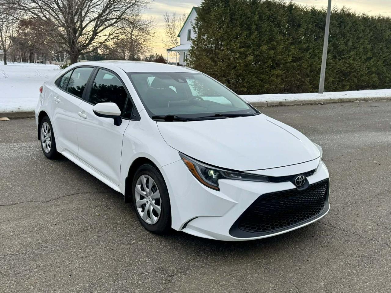 2020 Toyota Corolla LE - CERTIFIED Photo