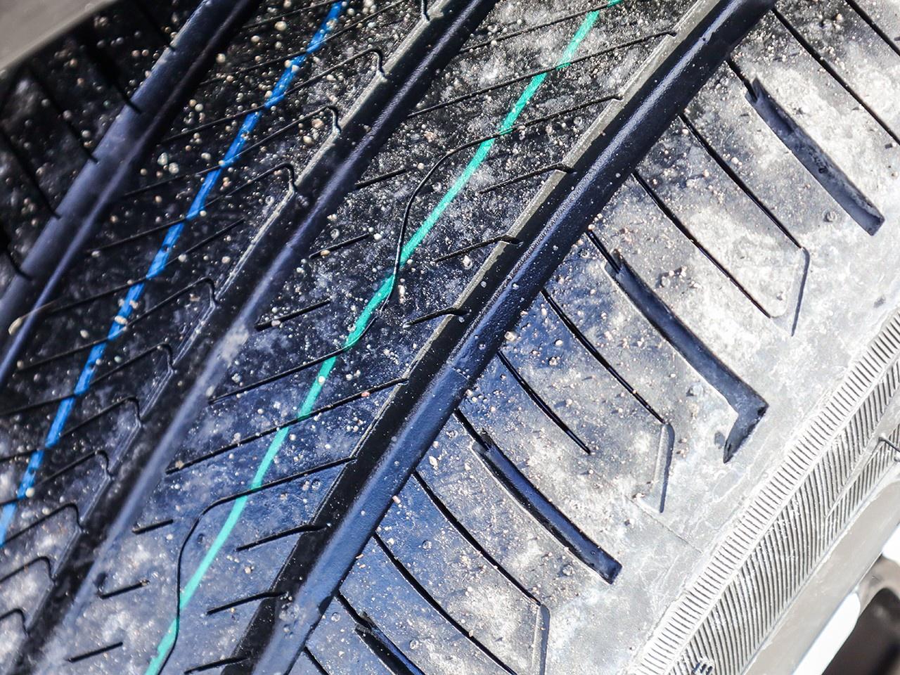 2026 Toyota Prius Plug-In Hybrid XSE Premium $8000 IN TOTAL SAVINGS AVAILABLE!! Photo