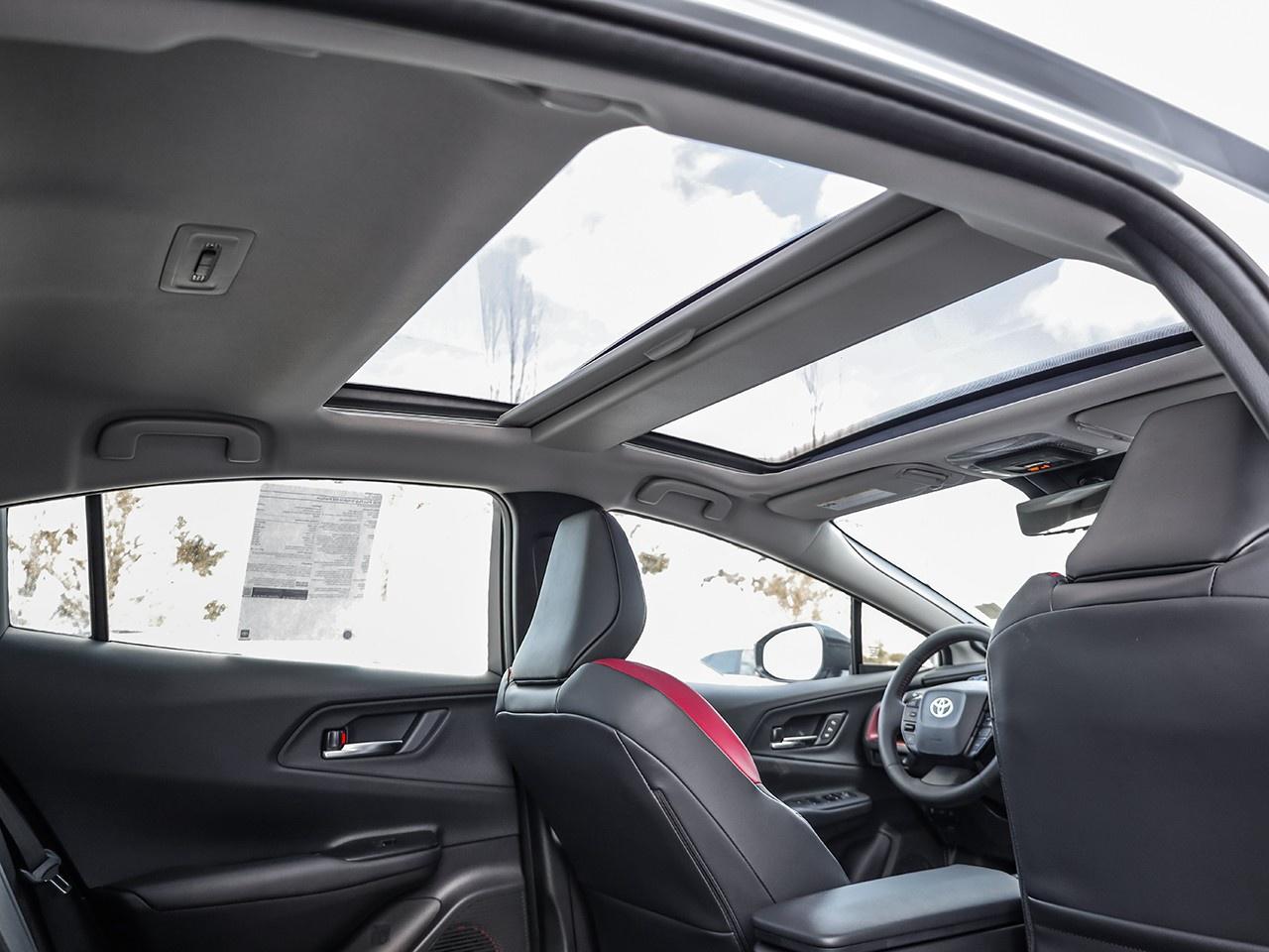 2026 Toyota Prius Plug-In Hybrid XSE Premium $8000 IN TOTAL SAVINGS AVAILABLE!! Photo