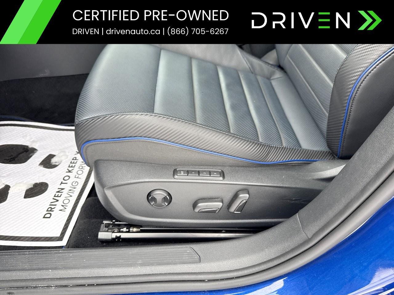 2024 Volkswagen Golf R DSG Photo